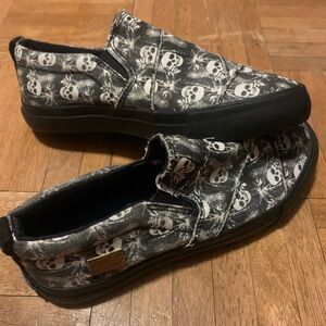 NWOT Boys Blowfish Skull Slip On Shoes